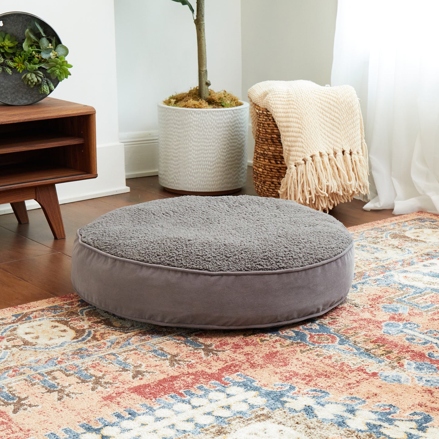 Scout Deluxe Round Pillow Dog Bed
